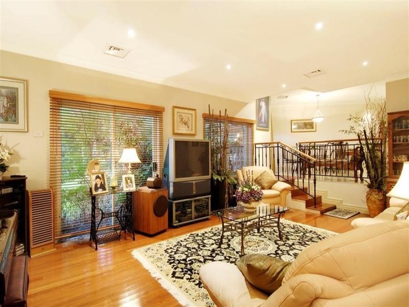 12 Banks Road, Castle Hill NSW 2154