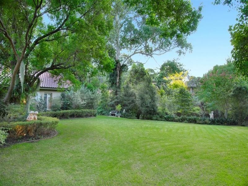 12 Banks Road, Castle Hill NSW 2154