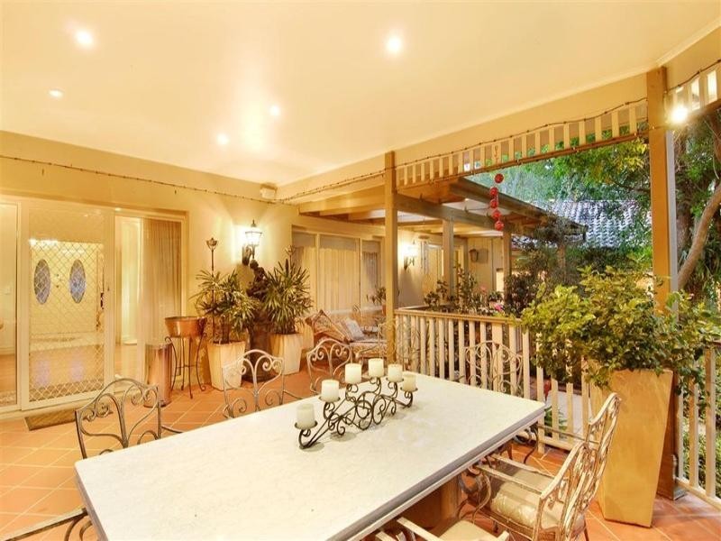 12 Banks Road, Castle Hill NSW 2154