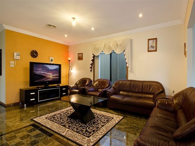 15 Julian Close, Kellyville NSW 2155