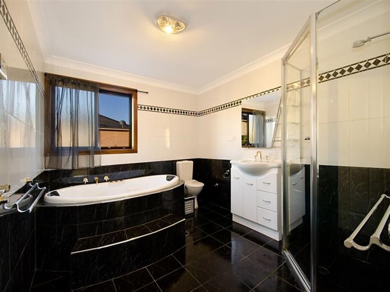 15 Julian Close, Kellyville NSW 2155