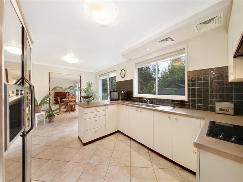 122 Showground Road, Castle Hill NSW 2154