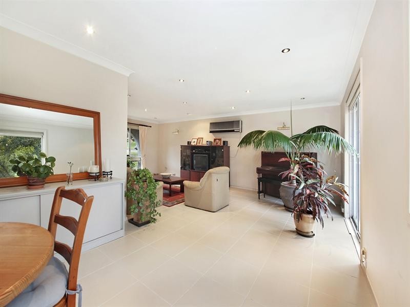 122 Showground Road, Castle Hill NSW 2154