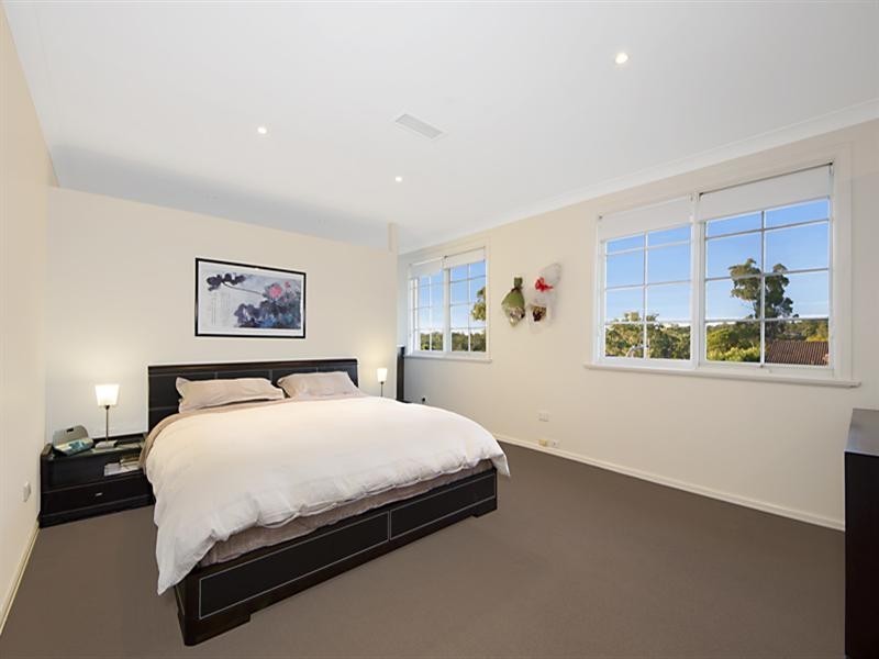 34 Nottingham Avenue, Castle Hill NSW 2154