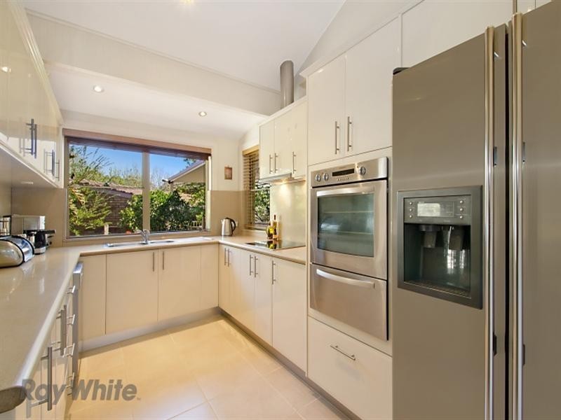 39 Middleton Avenue, Castle Hill NSW 2154