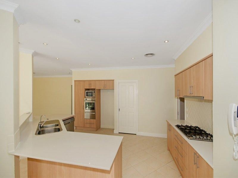 11 Eric Cooper Drive, Castle Hill NSW 2154