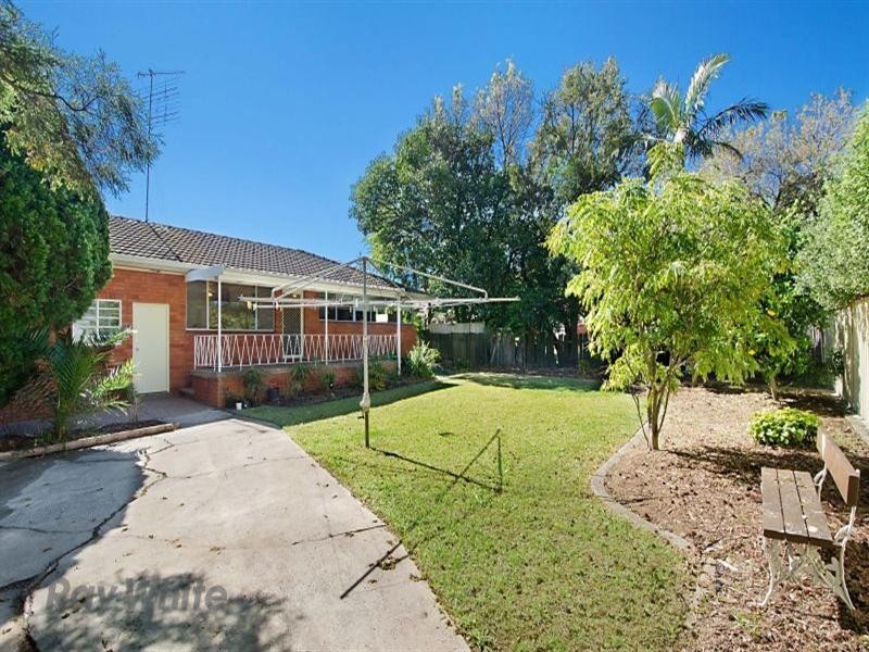 4 Brucedale Drive, Baulkham Hills NSW 2153