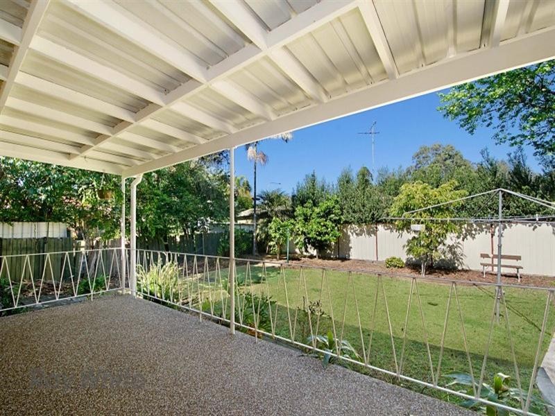 4 Brucedale Drive, Baulkham Hills NSW 2153