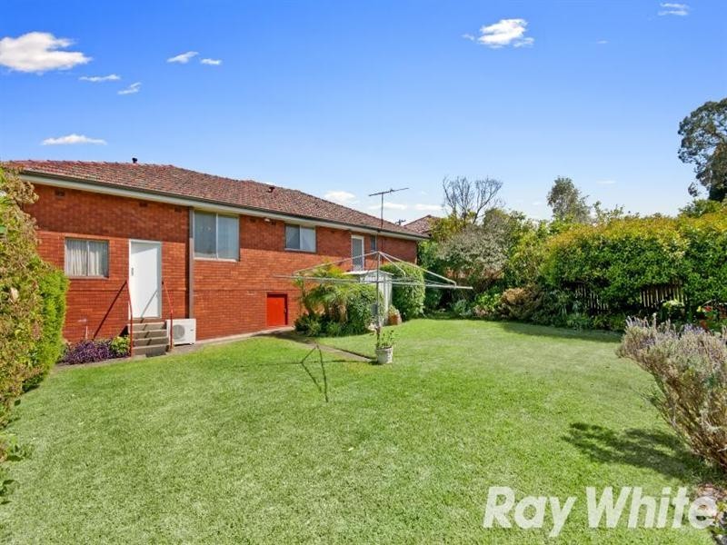9 Merinda Avenue, Baulkham Hills NSW 2153