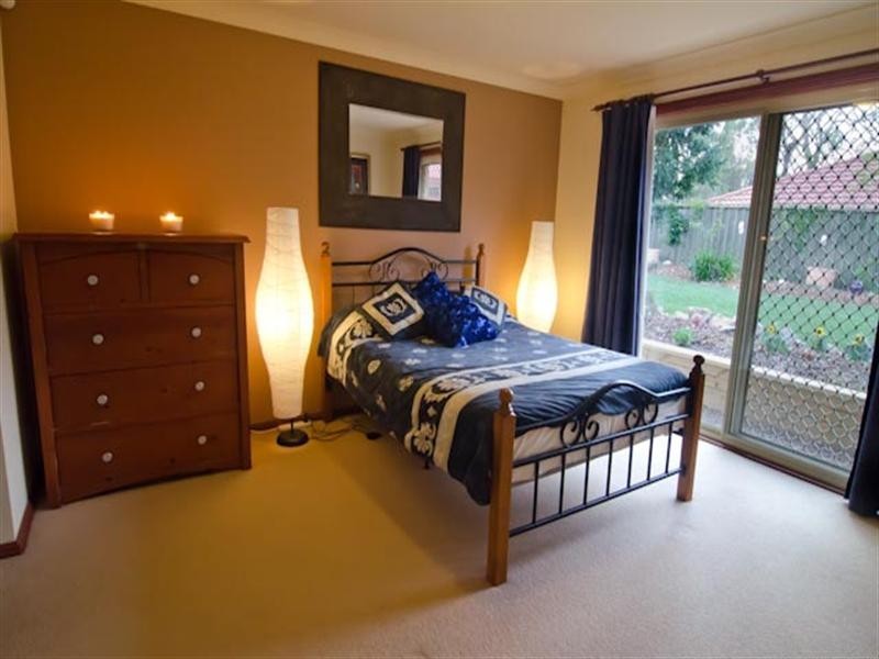 8 Minerva Crescent, Beaumont Hills NSW 2155