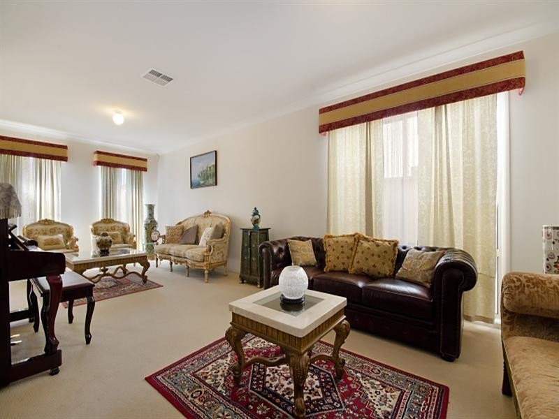 5 Casino Street, Glenwood NSW 2768