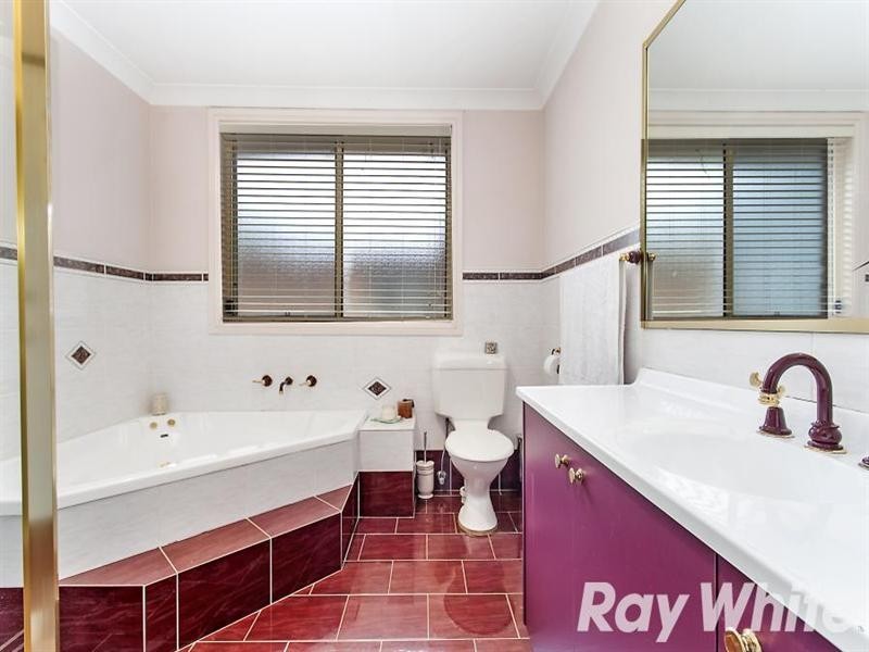 1/8 Carinda Drive, Glenhaven NSW 2156