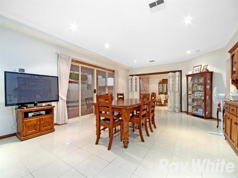 3 Waterfall Crescent, Bella Vista NSW 2153