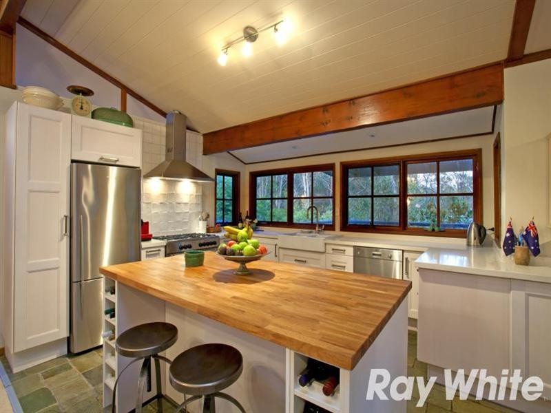 7 Forest Knoll, Castle Hill NSW 2154