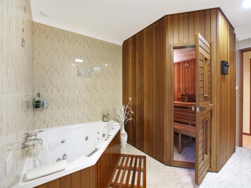 1 Radford Place, Castle Hill NSW 2154