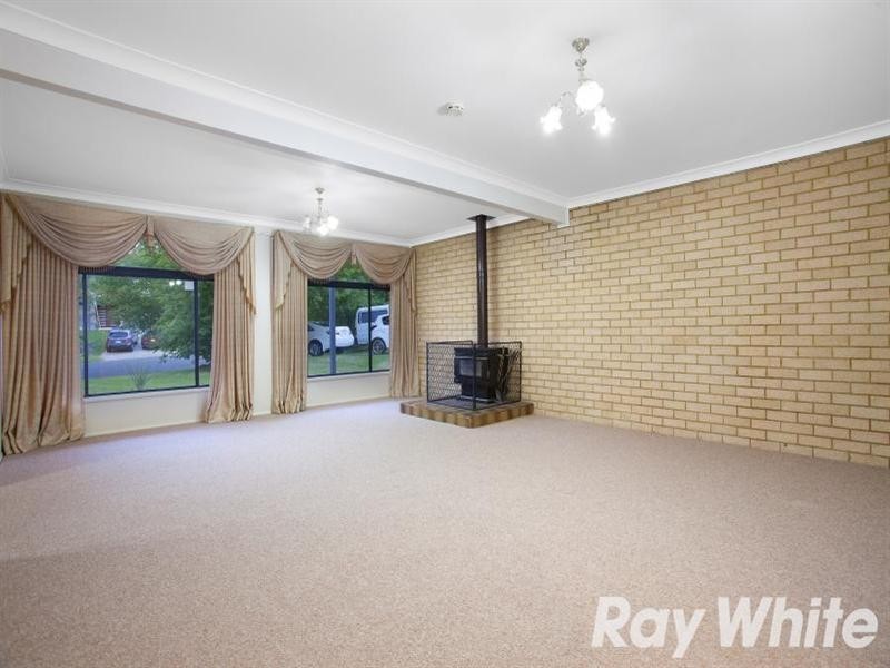 8 Toby Place, Kings Langley NSW 2147