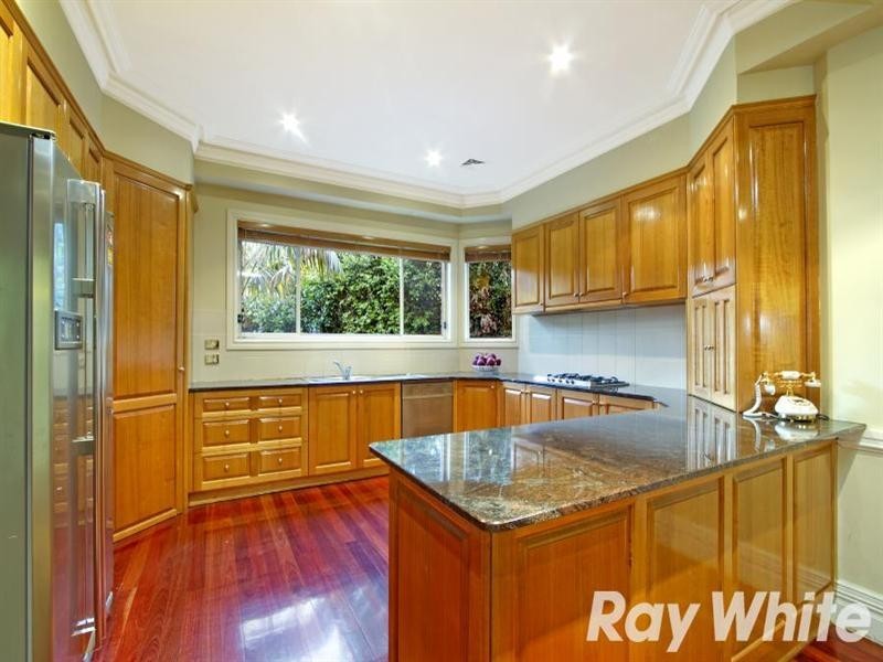 10 Giovanna Court, Castle Hill NSW 2154