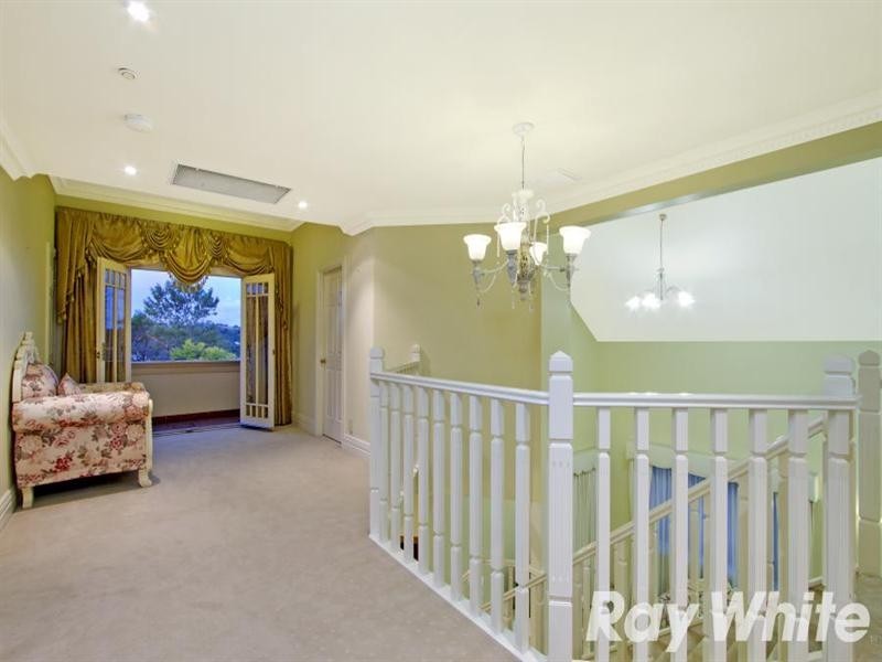 10 Giovanna Court, Castle Hill NSW 2154