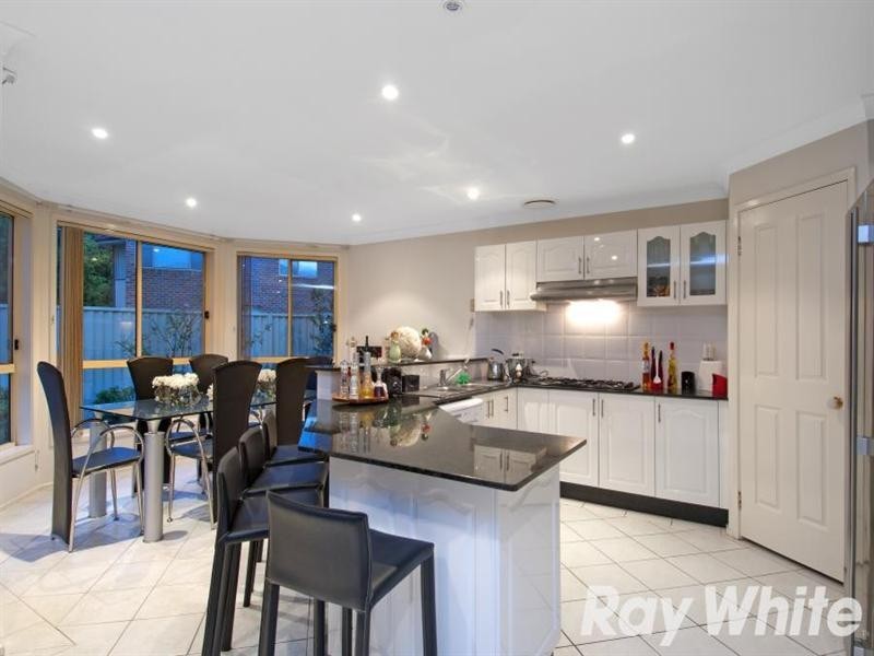 1 Applecross Avenue, Glenhaven NSW 2156