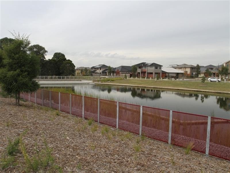 7 Meander Crescent, The Ponds NSW 2769