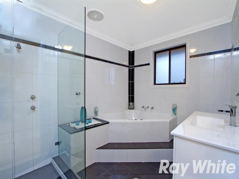 3 George Best Crescent, Baulkham Hills NSW 2153