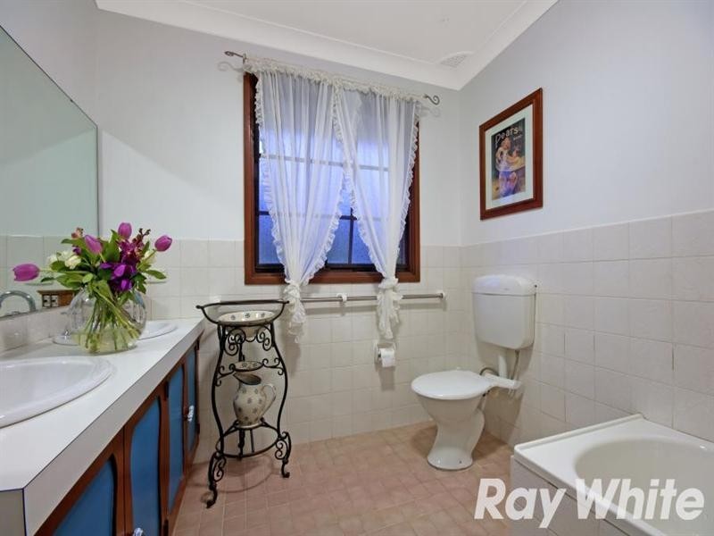 40 Kalimna Drive, Baulkham Hills NSW 2153