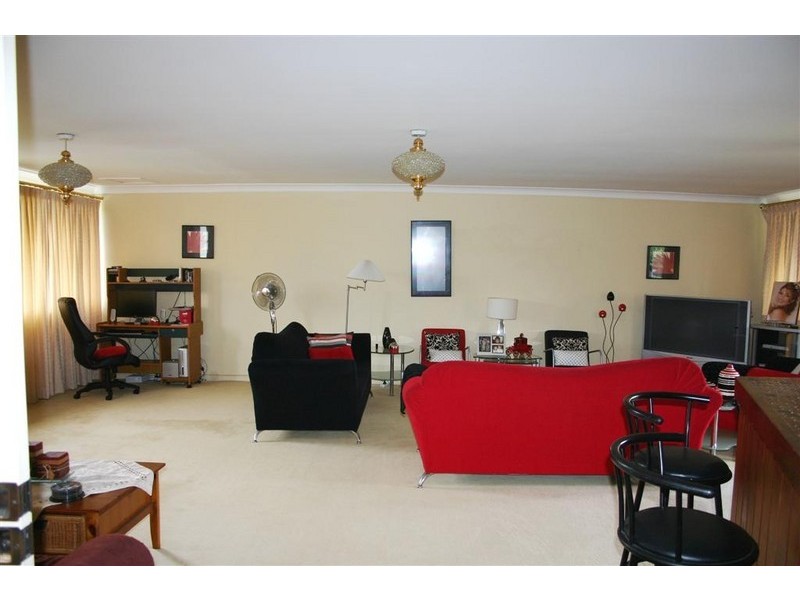 33 Sarah Crescent, Baulkham Hills NSW 2153