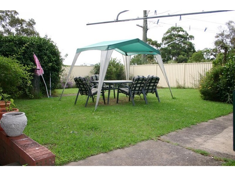 33 Sarah Crescent, Baulkham Hills NSW 2153