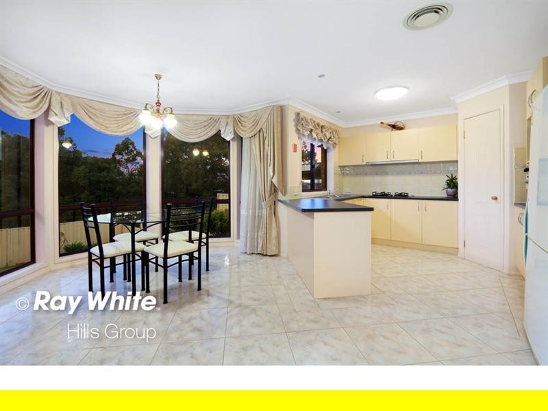 8 Glenroy Place, Glenwood NSW 2768