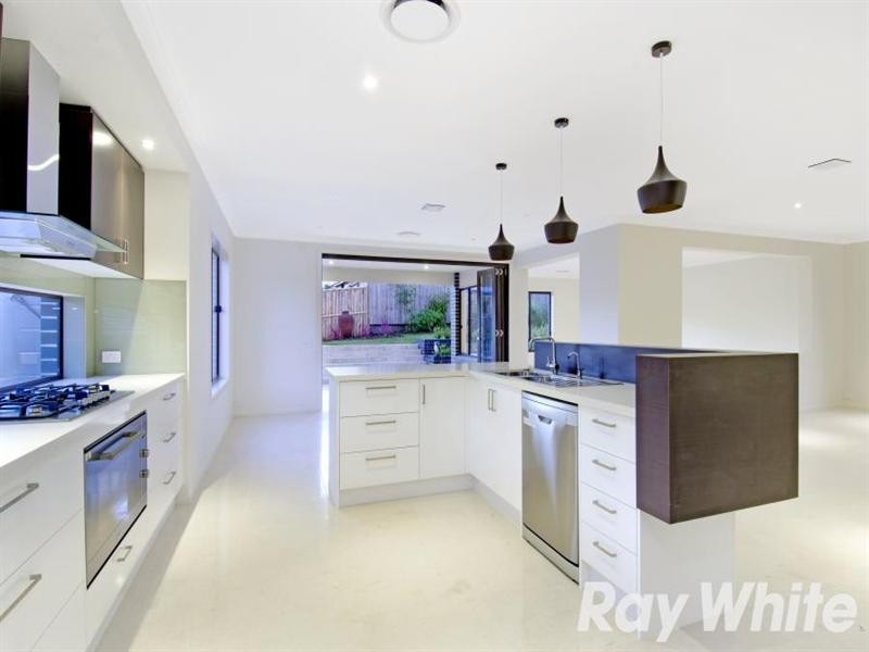 6 Yinnell Place, Castle Hill NSW 2154