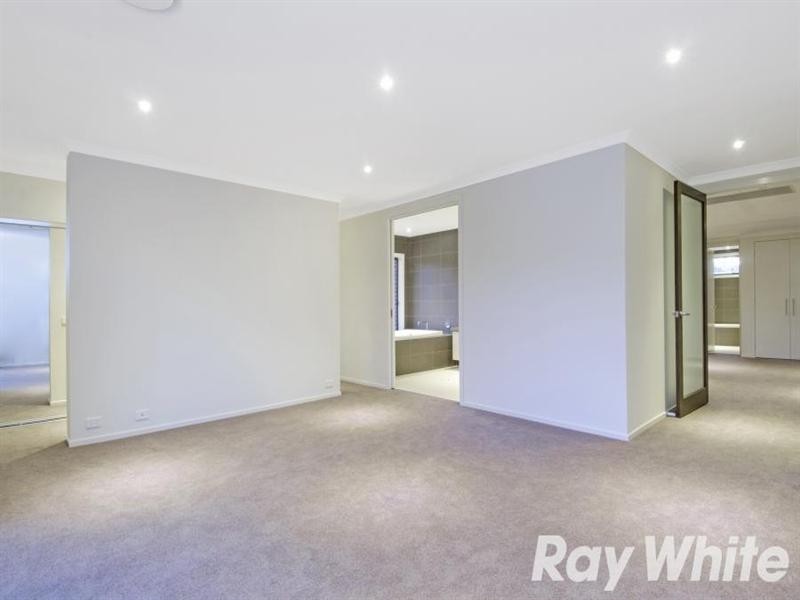 6 Yinnell Place, Castle Hill NSW 2154