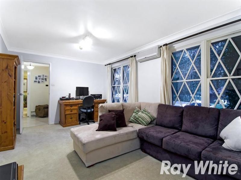 45 Fishburn Crescent, Castle Hill NSW 2154