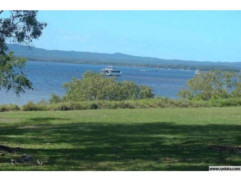 10 Jew Street, Tin Can Bay QLD 4580