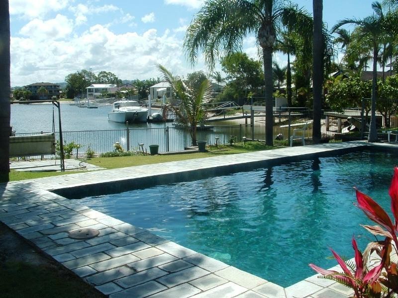 2 Carwoola Street, Mooloolaba QLD 4557