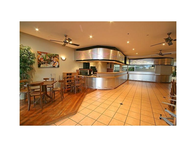 2/121 Mooloolaba Esplanade, Mooloolaba QLD 4557