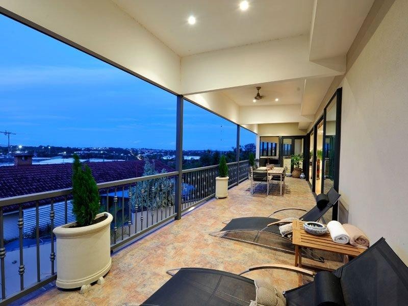 126 Fifth Avenue, Balmoral QLD 4171