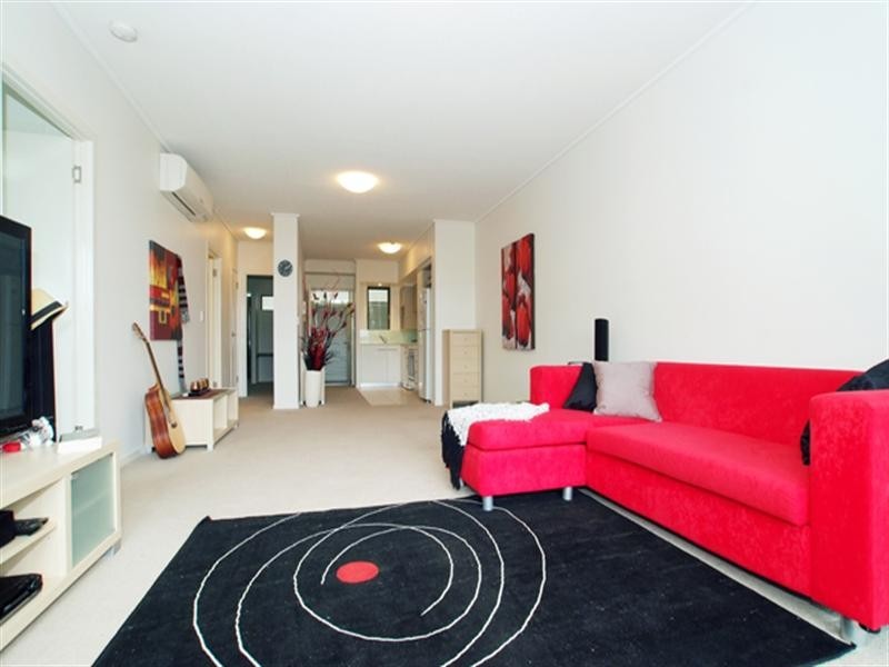 1103/16 Surbiton Court, Carindale QLD 4152