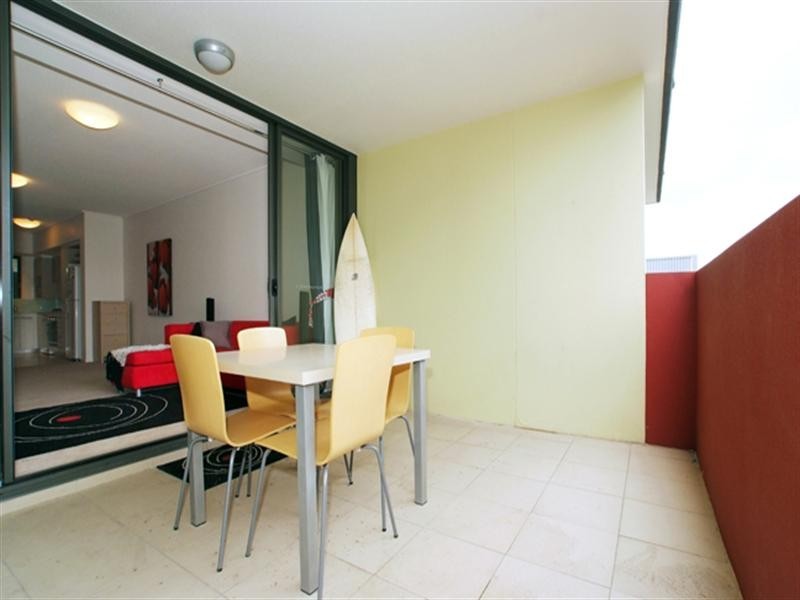 1103/16 Surbiton Court, Carindale QLD 4152