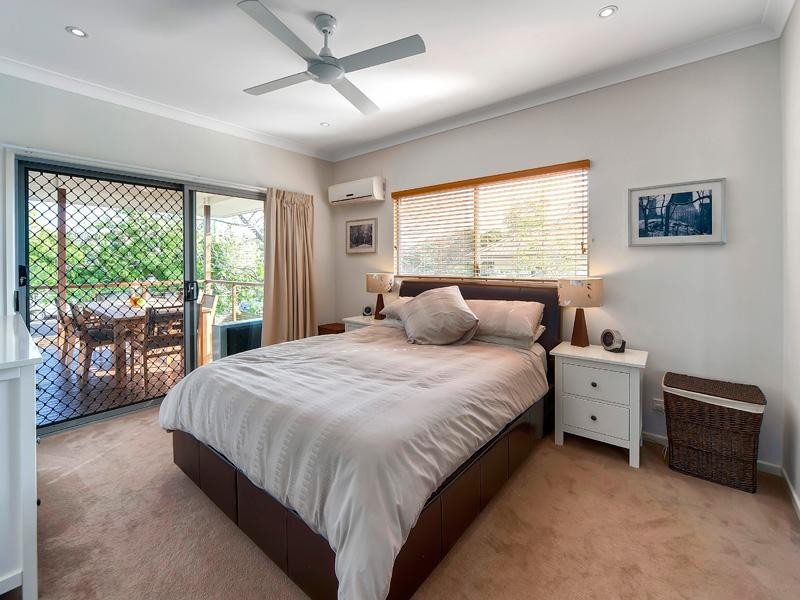 68 Shelley Street, Cannon Hill QLD 4170
