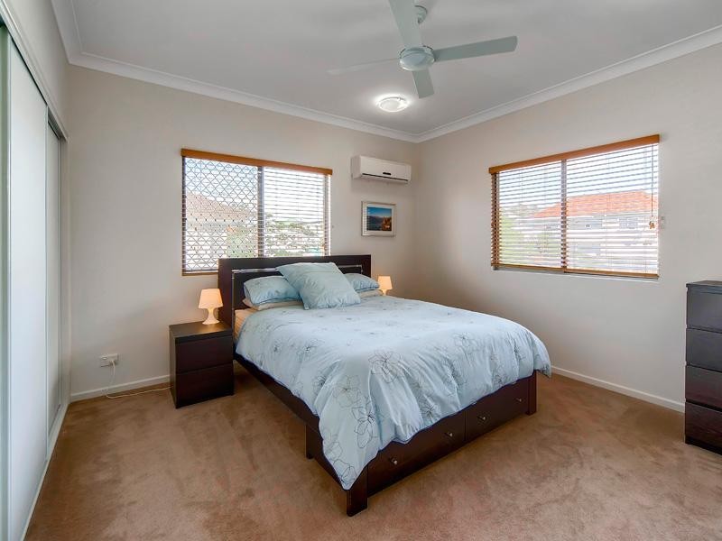 68 Shelley Street, Cannon Hill QLD 4170