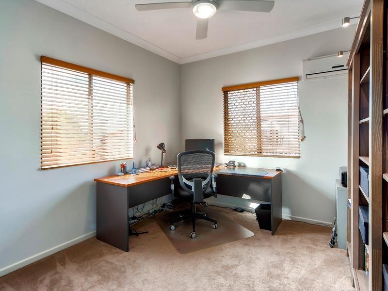 68 Shelley Street, Cannon Hill QLD 4170