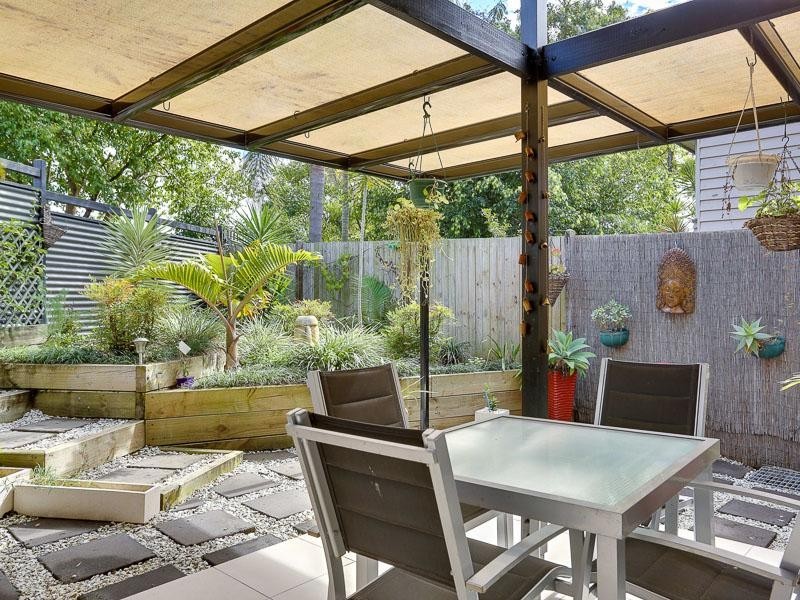 2/381 Bennetts Road, Norman Park QLD 4170