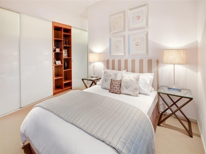 4/232 Oxford Street, Balmoral QLD 4171