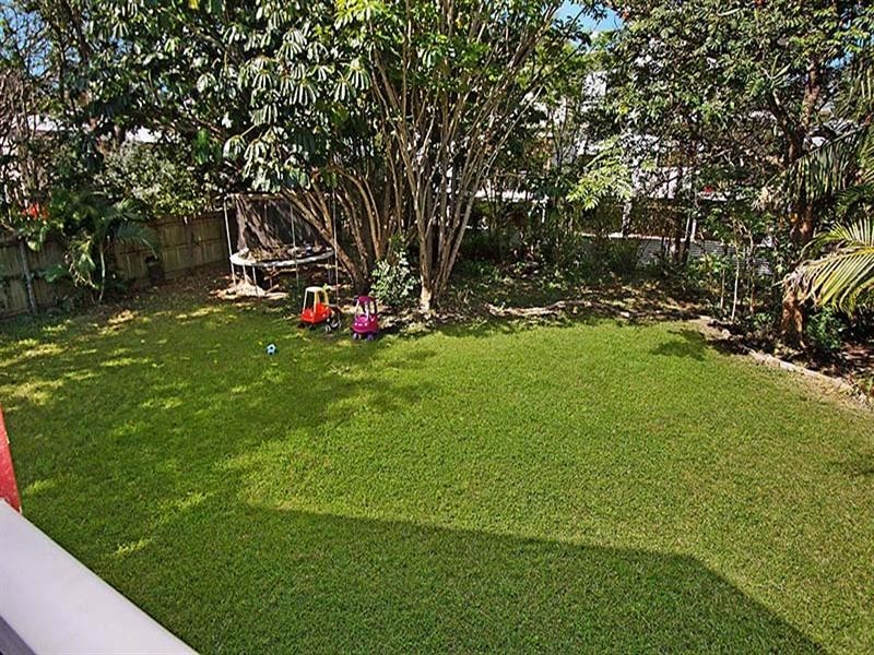 20 Houthem Street, Camp Hill QLD 4152