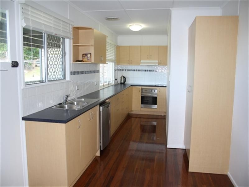 21 Aloomba Street, Balmoral QLD 4171