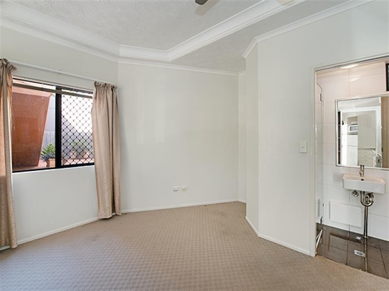 East Brisbane QLD 4169