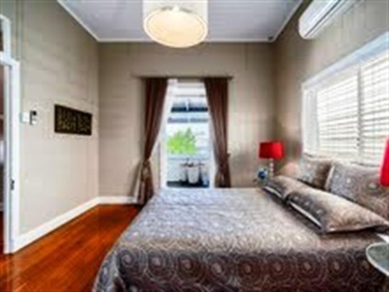 East Brisbane QLD 4169