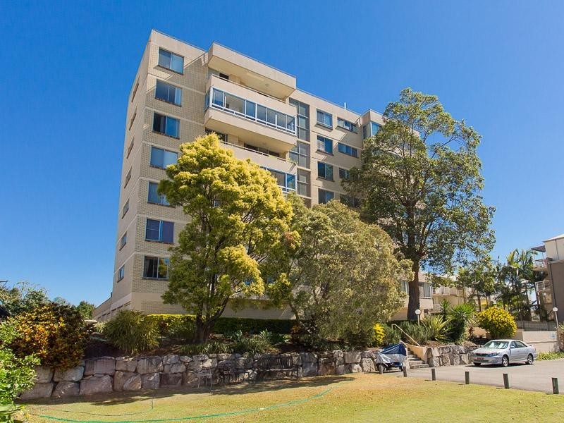 17/84 Norman Crescent, Norman Park QLD 4170