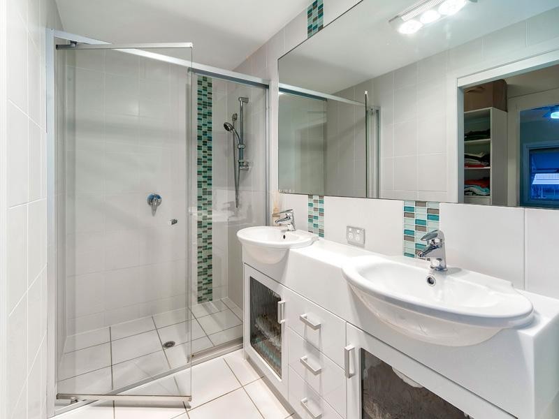 116 Dahlia Street, Cannon Hill QLD 4170