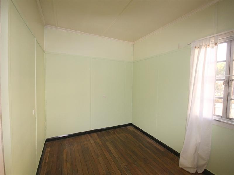 9 Riding Road, Hawthorne QLD 4171